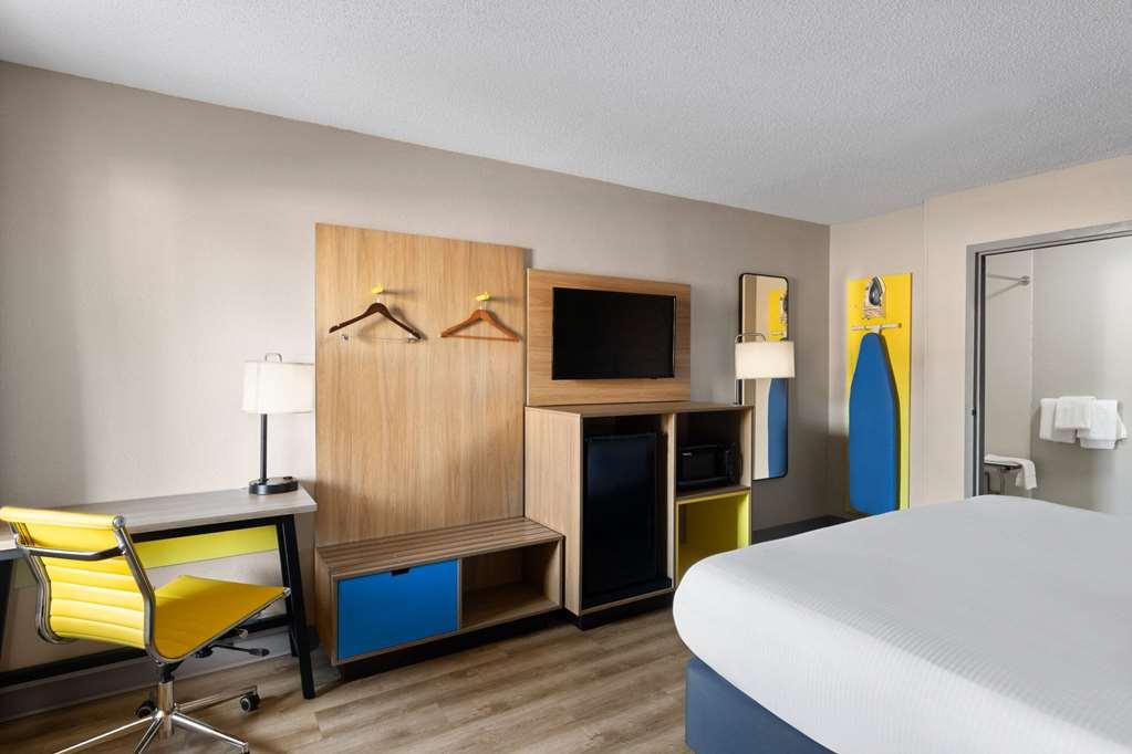 Days Inn By Wyndham Florence Near Civic Center Rom bilde